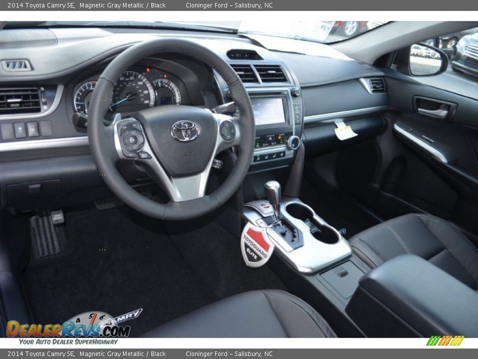 2014 Toyota Camry SE Magnetic Gray Metallic / Black Photo #7