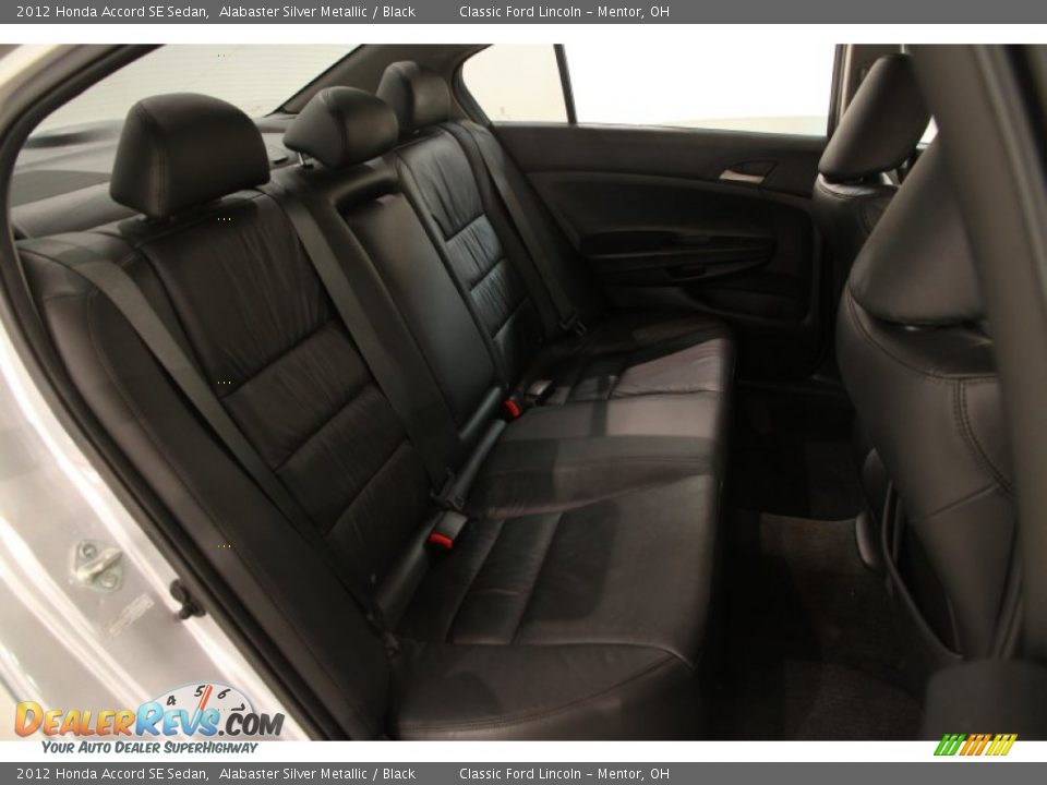 2012 Honda Accord SE Sedan Alabaster Silver Metallic / Black Photo #16