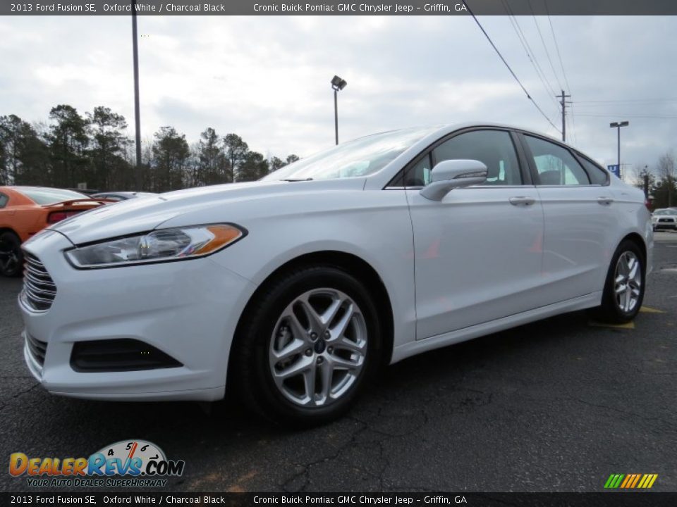 2013 Ford Fusion SE Oxford White / Charcoal Black Photo #3