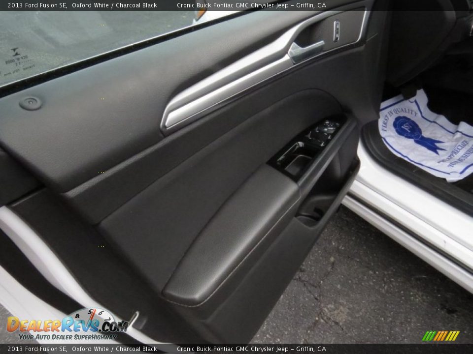 2013 Ford Fusion SE Oxford White / Charcoal Black Photo #12