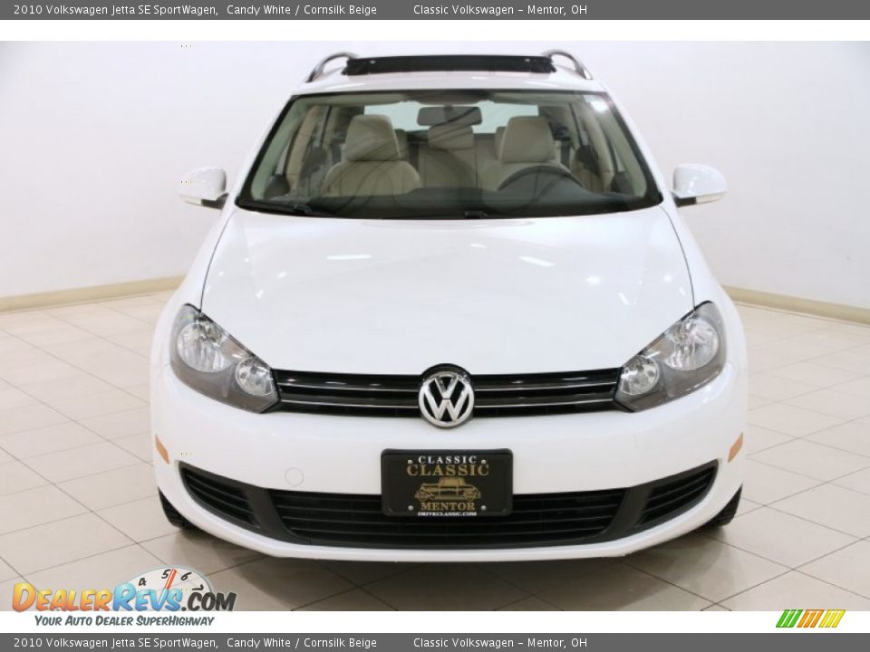 2010 Volkswagen Jetta SE SportWagen Candy White / Cornsilk Beige Photo #2