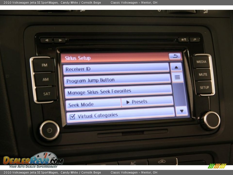 2010 Volkswagen Jetta SE SportWagen Candy White / Cornsilk Beige Photo #18