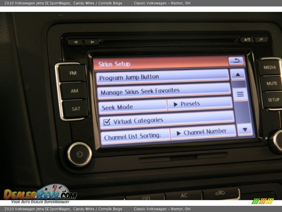 2010 Volkswagen Jetta SE SportWagen Candy White / Cornsilk Beige Photo #19