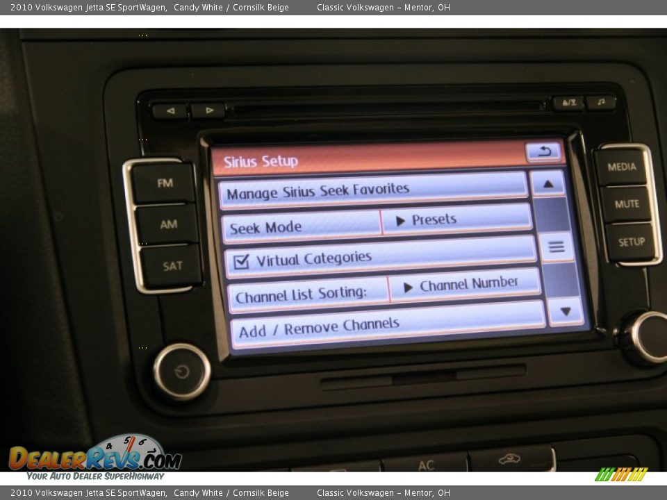 2010 Volkswagen Jetta SE SportWagen Candy White / Cornsilk Beige Photo #20