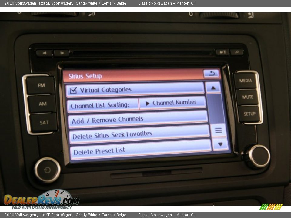 2010 Volkswagen Jetta SE SportWagen Candy White / Cornsilk Beige Photo #22