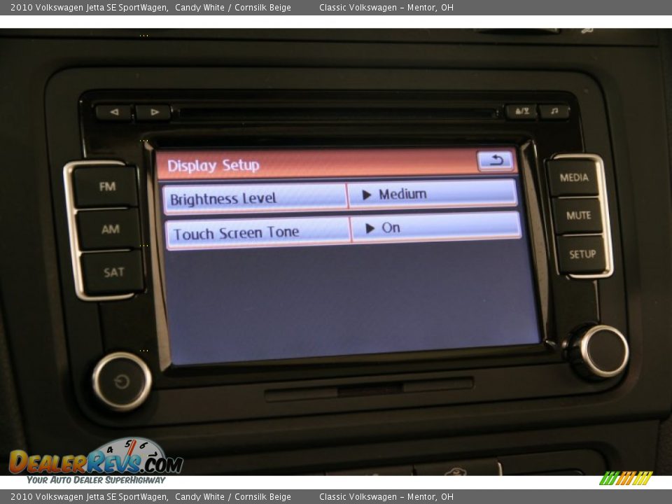 2010 Volkswagen Jetta SE SportWagen Candy White / Cornsilk Beige Photo #23