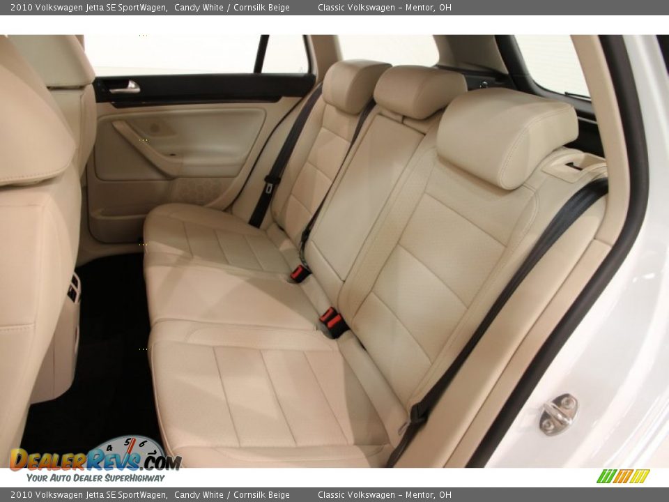 Rear Seat of 2010 Volkswagen Jetta SE SportWagen Photo #30