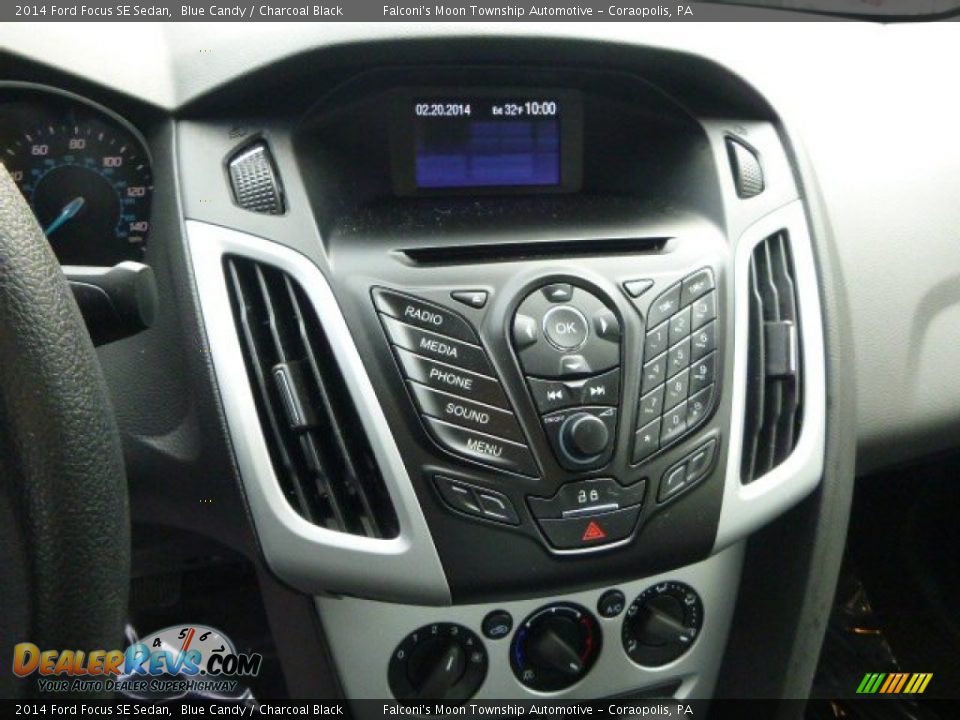 2014 Ford Focus SE Sedan Blue Candy / Charcoal Black Photo #23