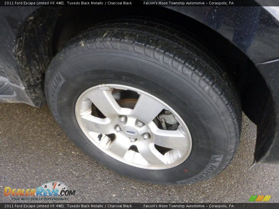 2011 Ford Escape Limited V6 4WD Tuxedo Black Metallic / Charcoal Black Photo #9