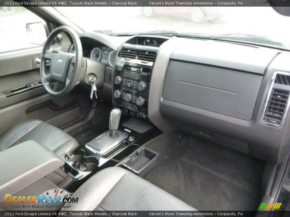 2011 Ford Escape Limited V6 4WD Tuxedo Black Metallic / Charcoal Black Photo #11