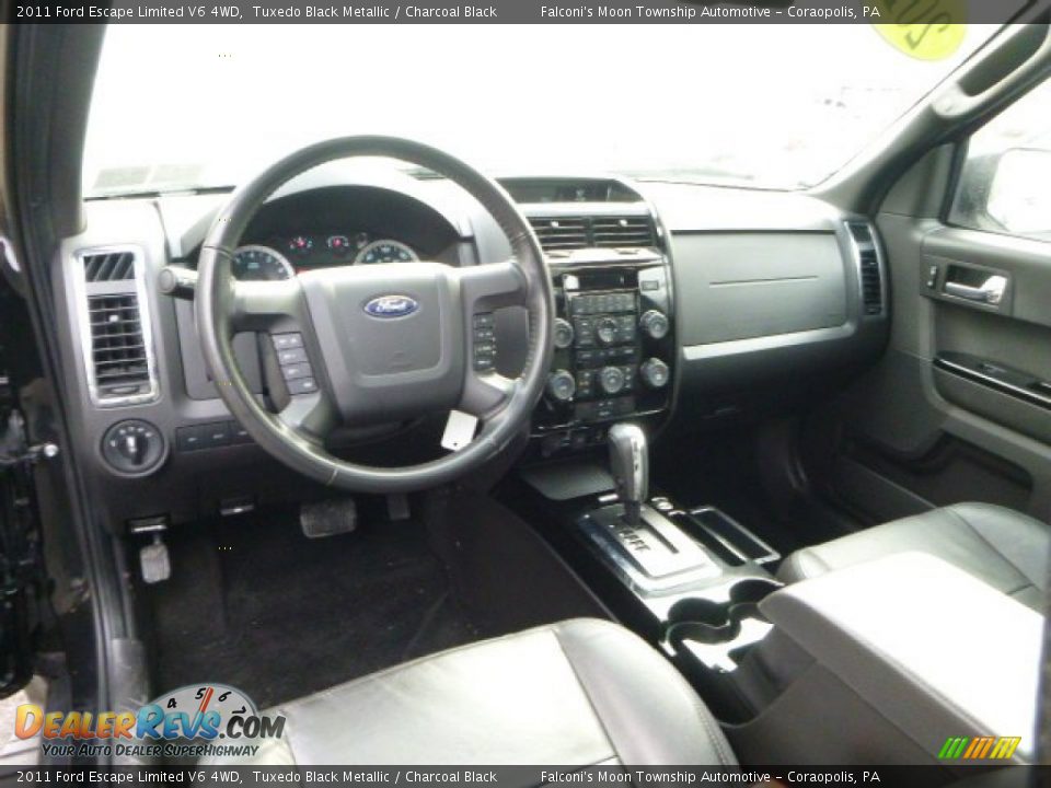 2011 Ford Escape Limited V6 4WD Tuxedo Black Metallic / Charcoal Black Photo #17