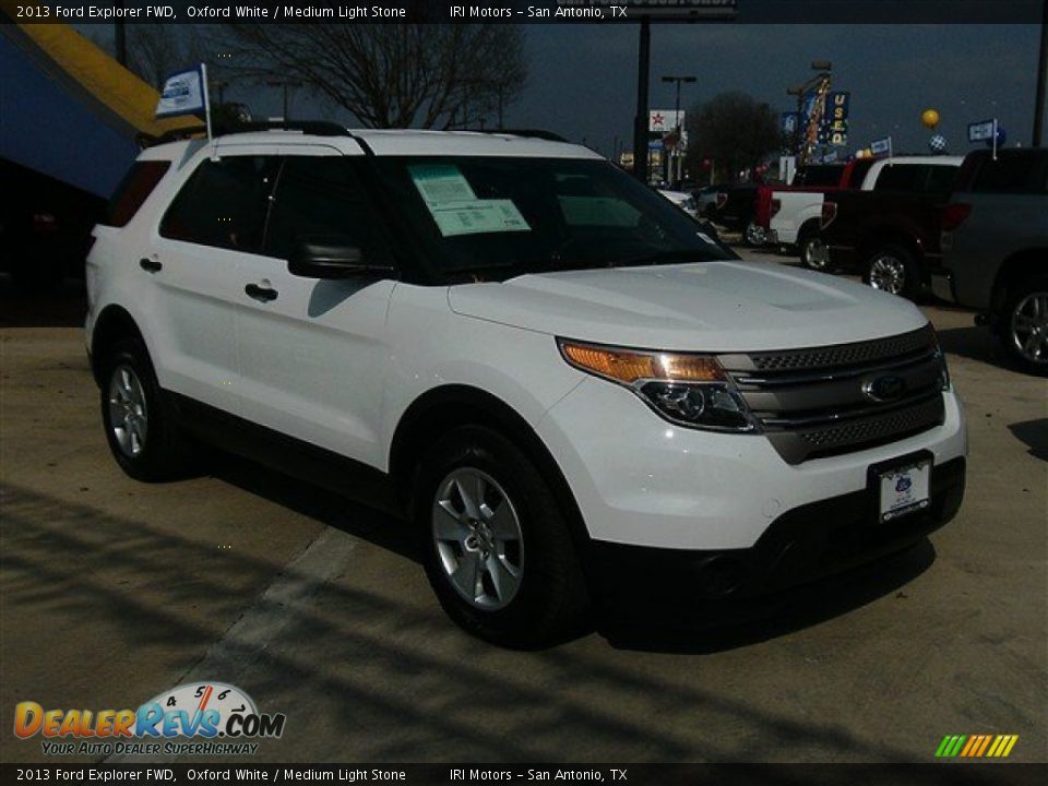 2013 Ford Explorer FWD Oxford White / Medium Light Stone Photo #2