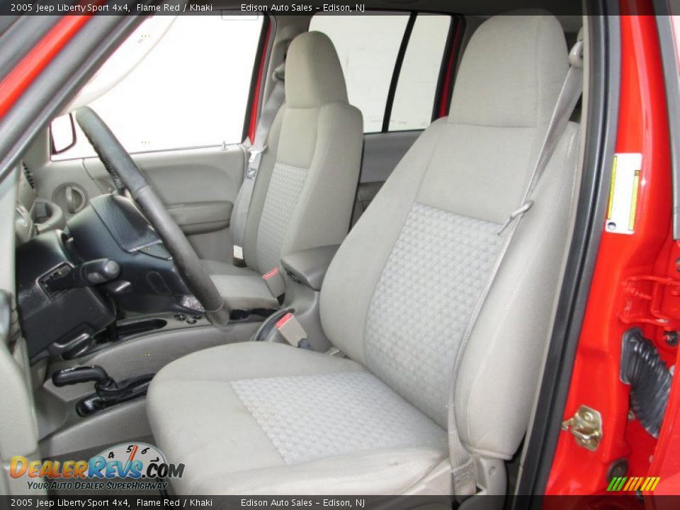 2005 Jeep Liberty Sport 4x4 Flame Red / Khaki Photo #13