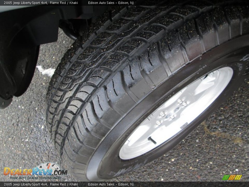 2005 Jeep Liberty Sport 4x4 Flame Red / Khaki Photo #28