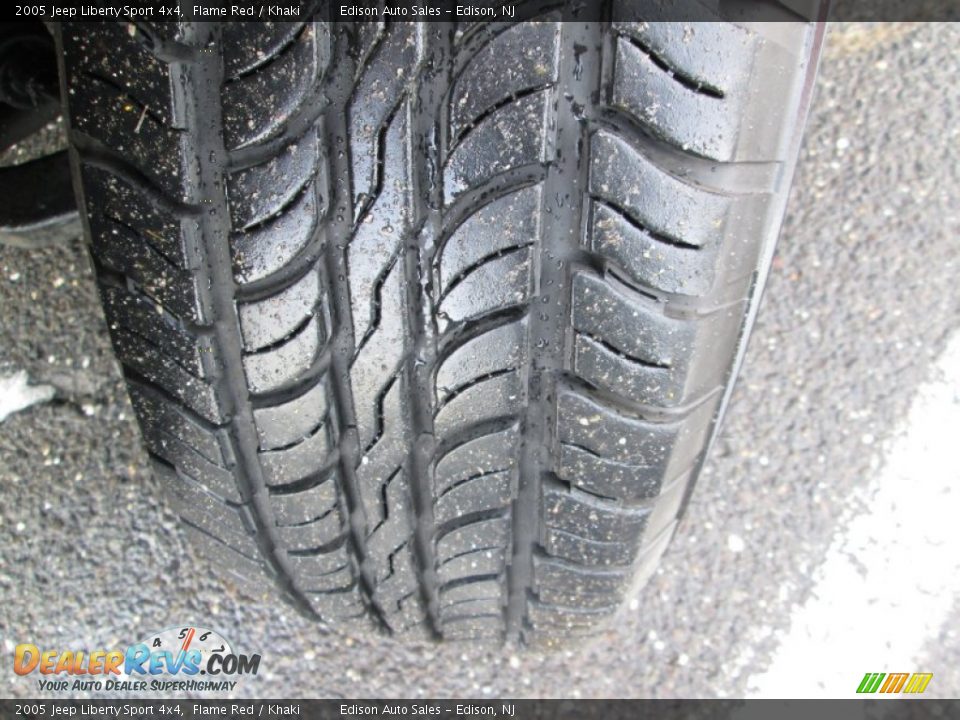 2005 Jeep Liberty Sport 4x4 Flame Red / Khaki Photo #29