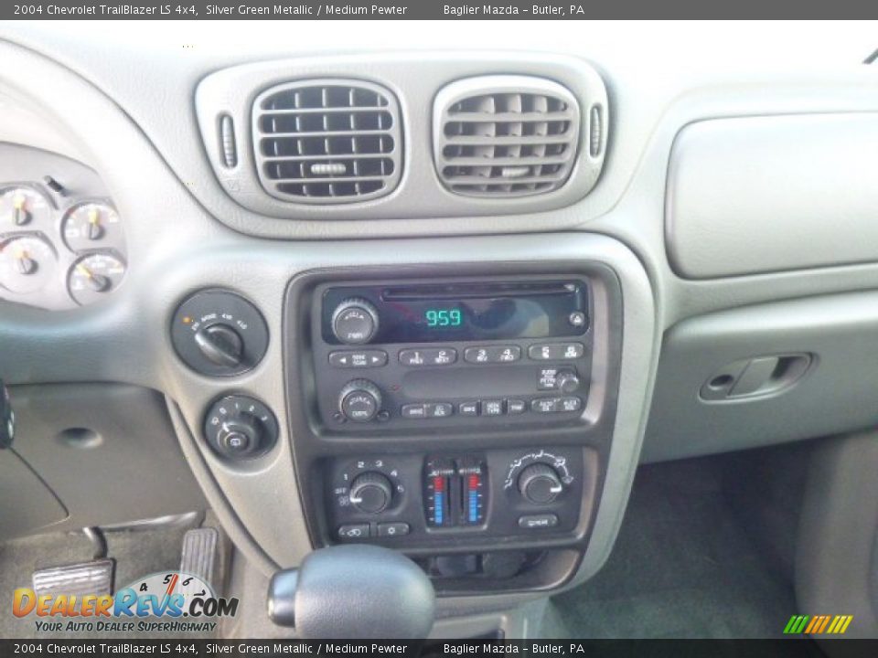 2004 Chevrolet TrailBlazer LS 4x4 Silver Green Metallic / Medium Pewter Photo #11