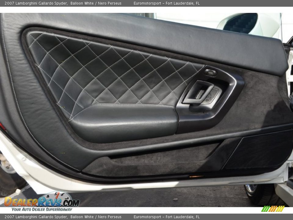 Door Panel of 2007 Lamborghini Gallardo Spyder Photo #52