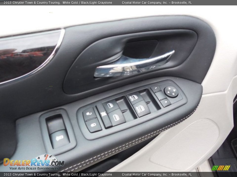 2013 Chrysler Town & Country Touring White Gold / Black/Light Graystone Photo #20