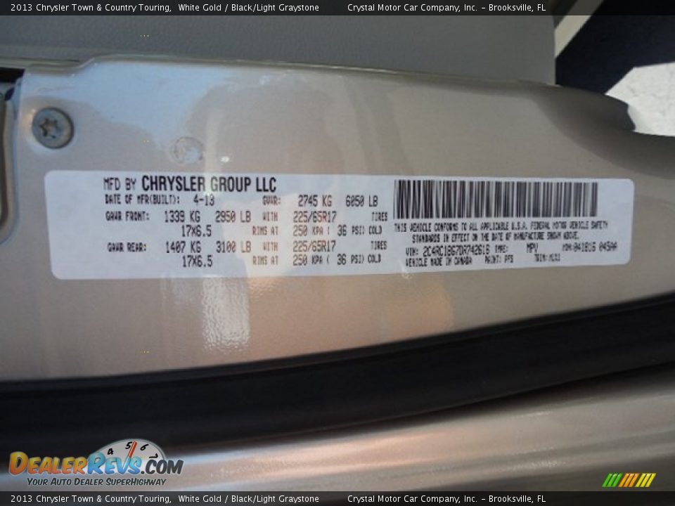 2013 Chrysler Town & Country Touring White Gold / Black/Light Graystone Photo #25