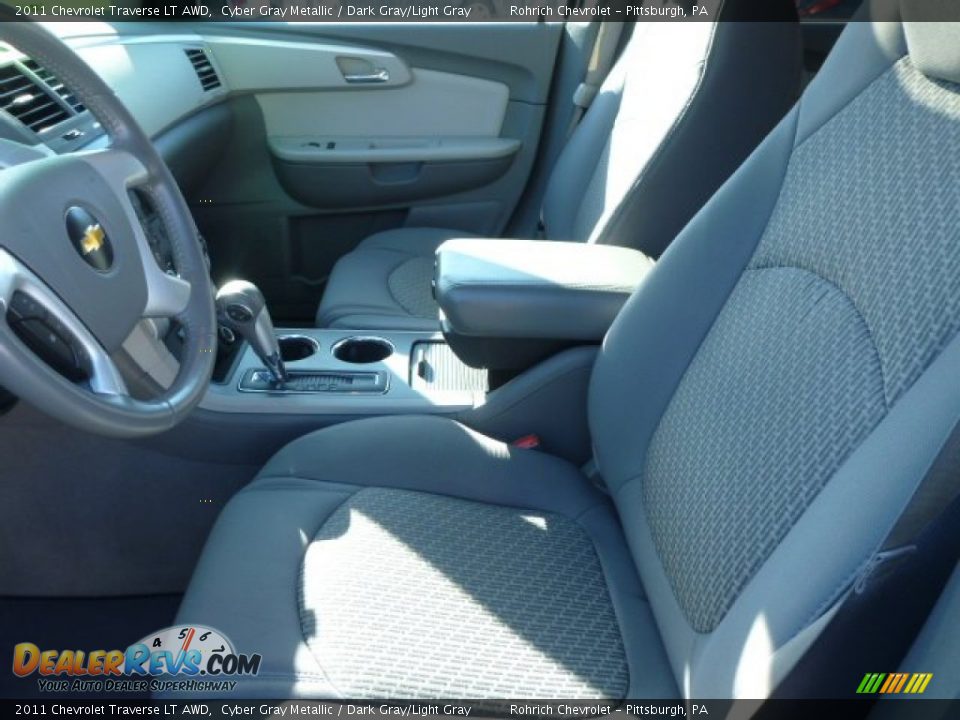 2011 Chevrolet Traverse LT AWD Cyber Gray Metallic / Dark Gray/Light Gray Photo #4