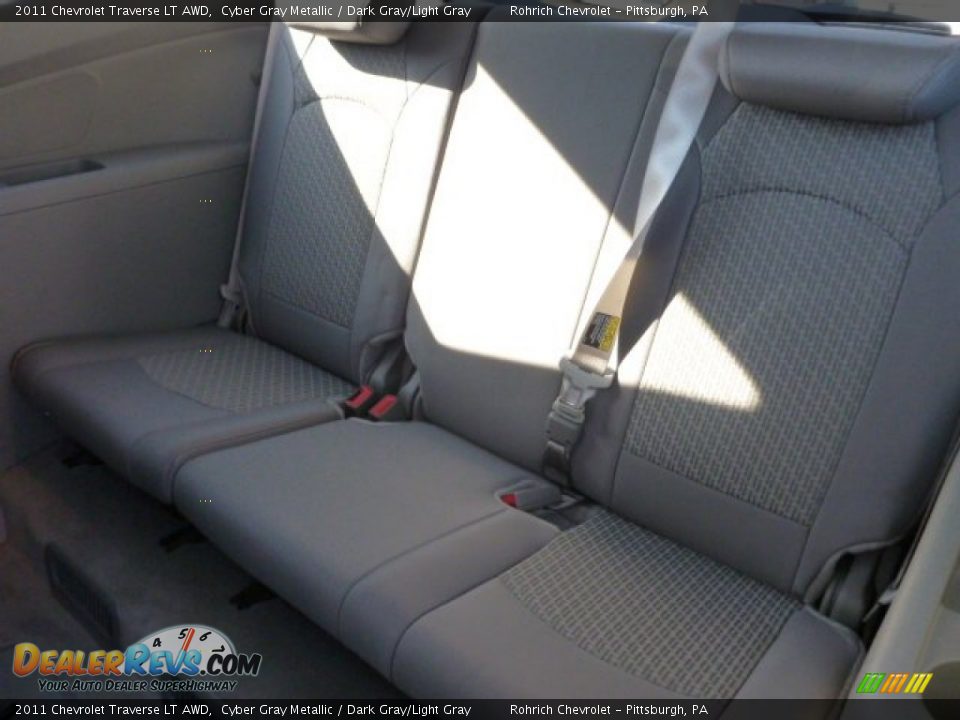 2011 Chevrolet Traverse LT AWD Cyber Gray Metallic / Dark Gray/Light Gray Photo #19