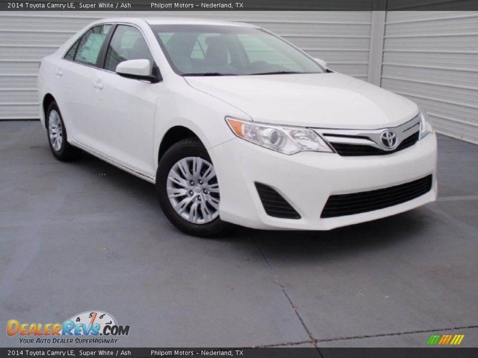 2014 Toyota Camry LE Super White / Ash Photo #2
