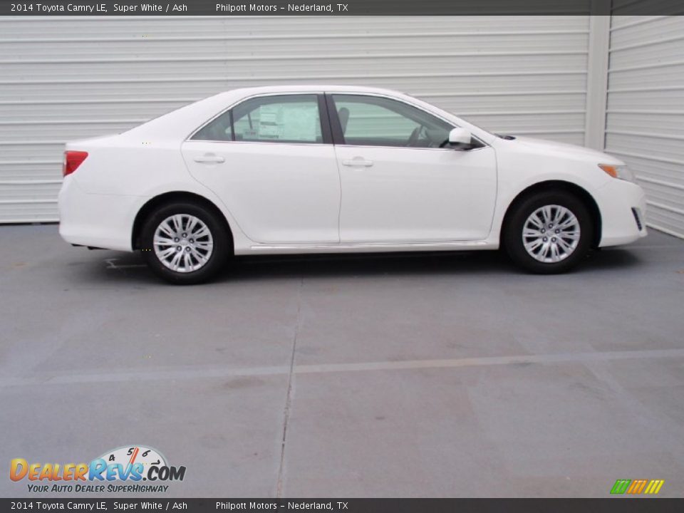 2014 Toyota Camry LE Super White / Ash Photo #3