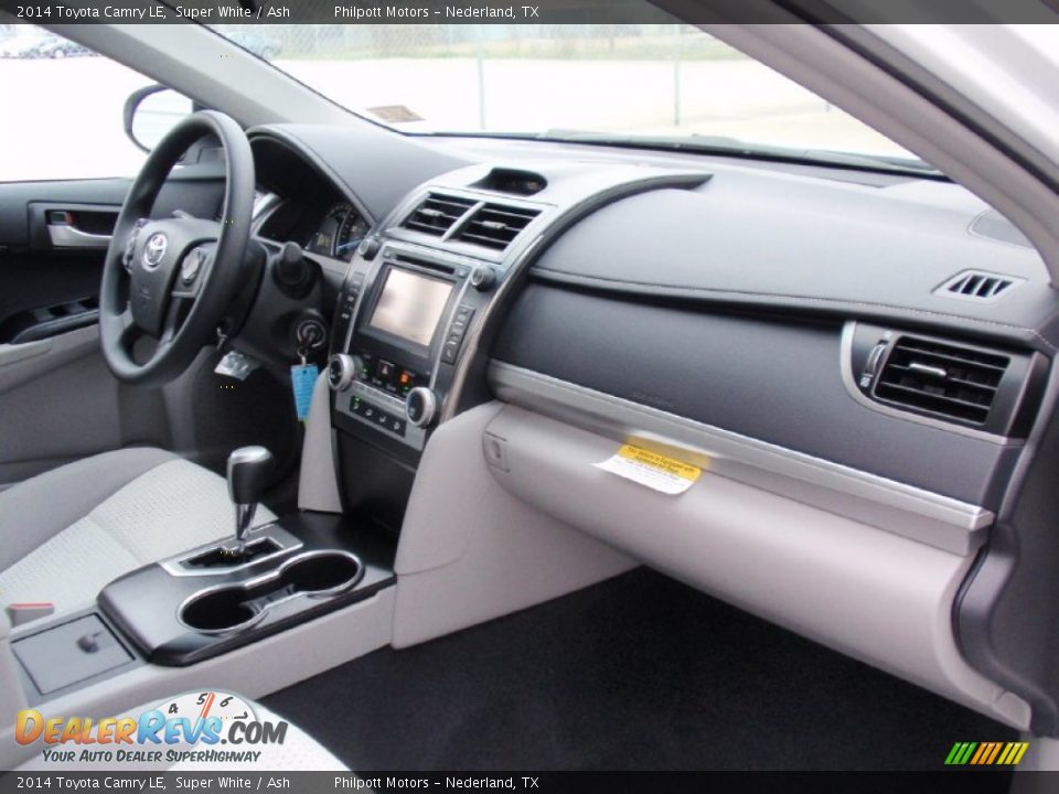 2014 Toyota Camry LE Super White / Ash Photo #20