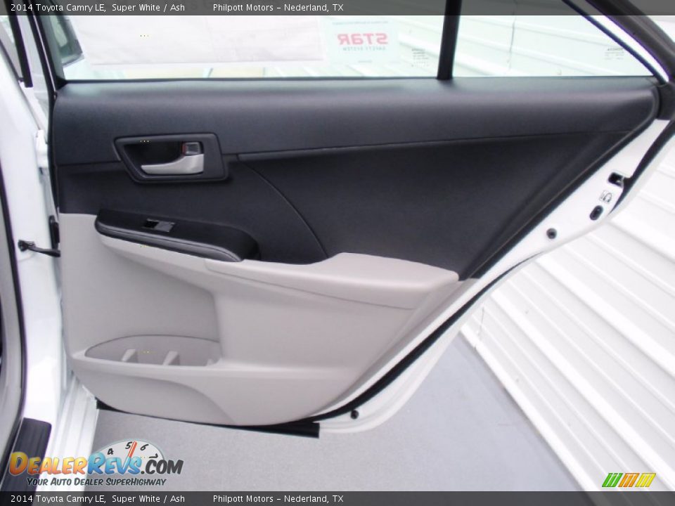 2014 Toyota Camry LE Super White / Ash Photo #22