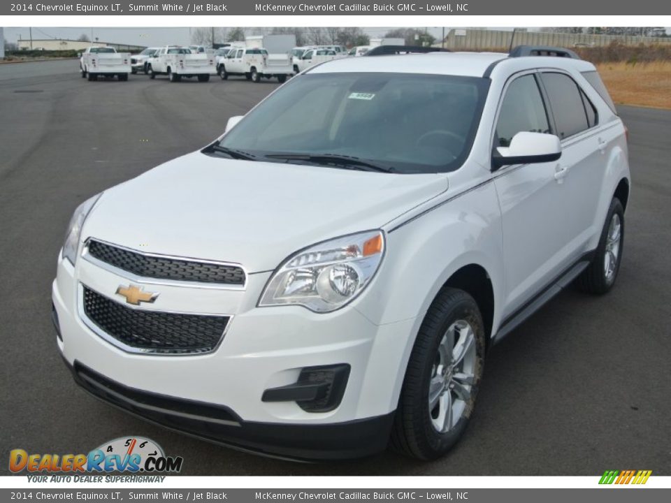 Front 3/4 View of 2014 Chevrolet Equinox LT Photo #2