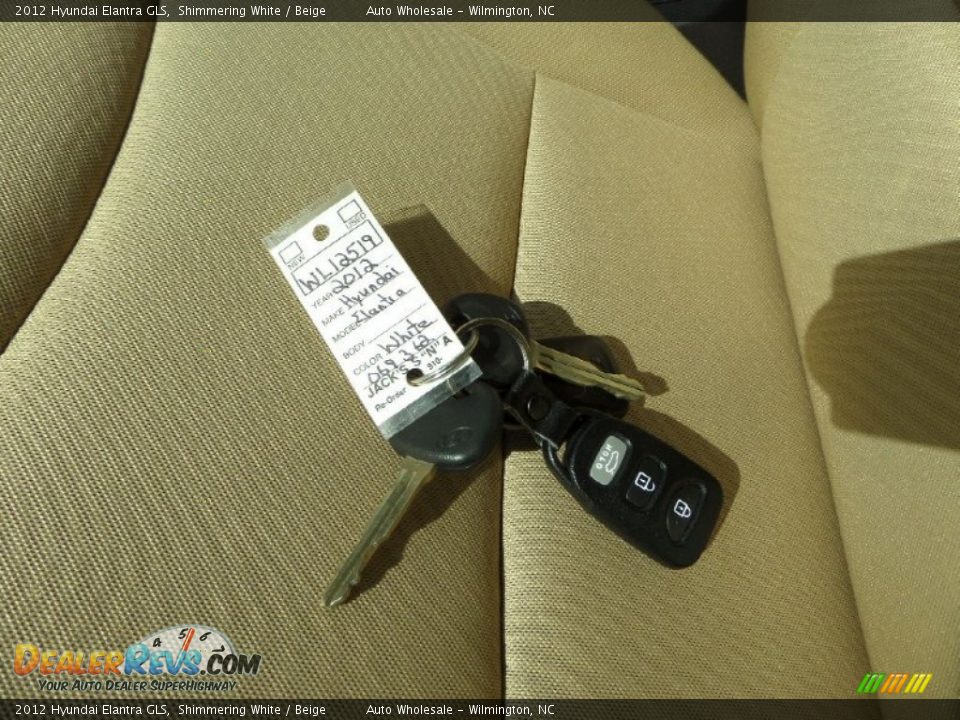 2012 Hyundai Elantra GLS Shimmering White / Beige Photo #19