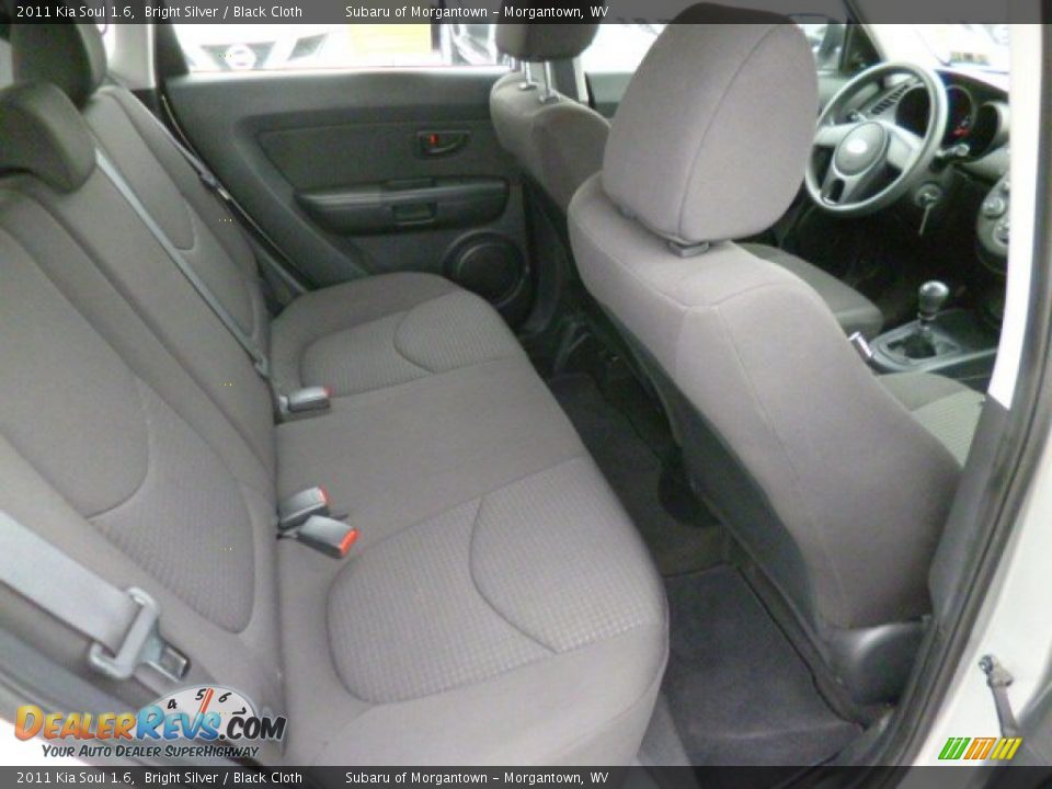 2011 Kia Soul 1.6 Bright Silver / Black Cloth Photo #5