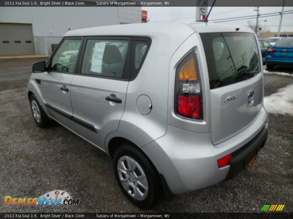 2011 Kia Soul 1.6 Bright Silver / Black Cloth Photo #9