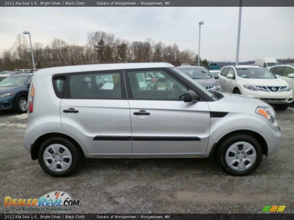 2011 Kia Soul 1.6 Bright Silver / Black Cloth Photo #12