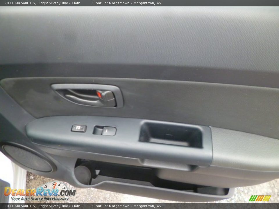 2011 Kia Soul 1.6 Bright Silver / Black Cloth Photo #14