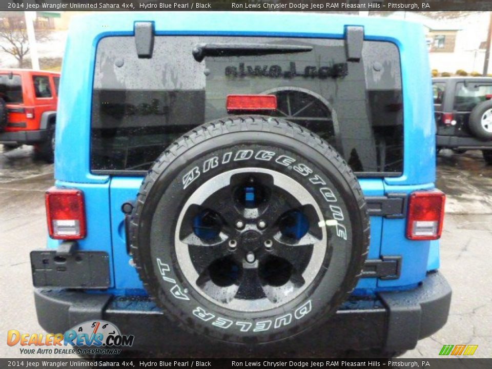 2014 Jeep Wrangler Unlimited Sahara 4x4 Hydro Blue Pearl / Black Photo #4