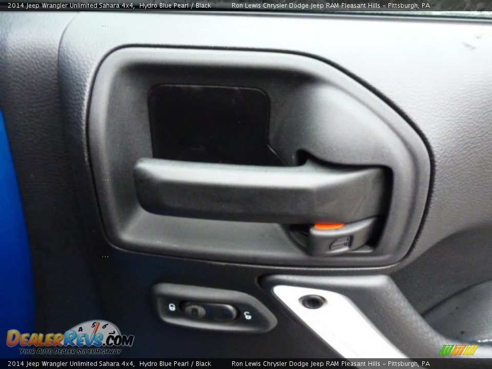 2014 Jeep Wrangler Unlimited Sahara 4x4 Hydro Blue Pearl / Black Photo #7