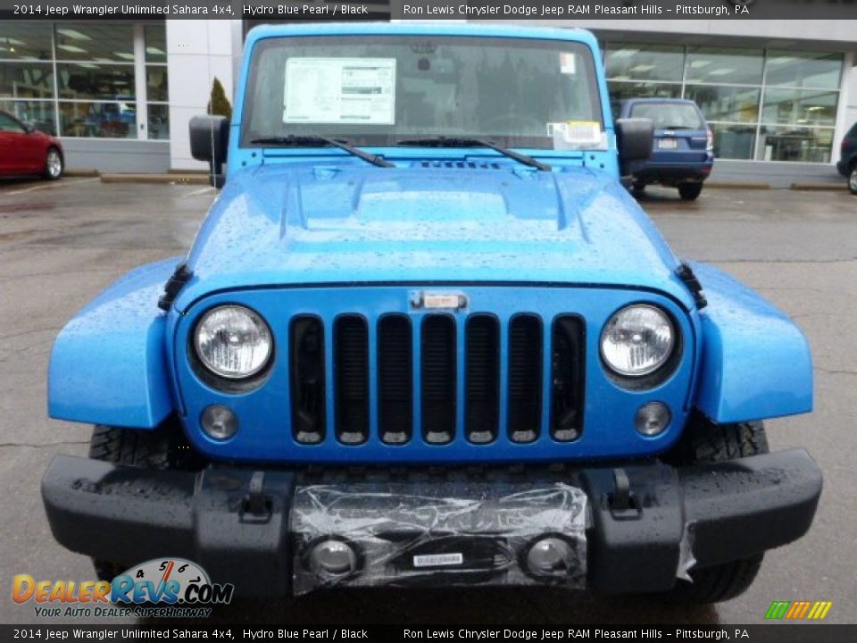 2014 Jeep Wrangler Unlimited Sahara 4x4 Hydro Blue Pearl / Black Photo #10