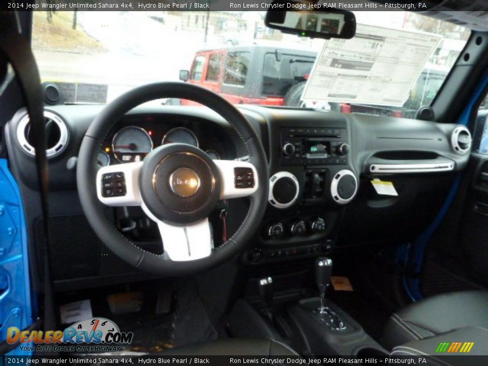 2014 Jeep Wrangler Unlimited Sahara 4x4 Hydro Blue Pearl / Black Photo #14