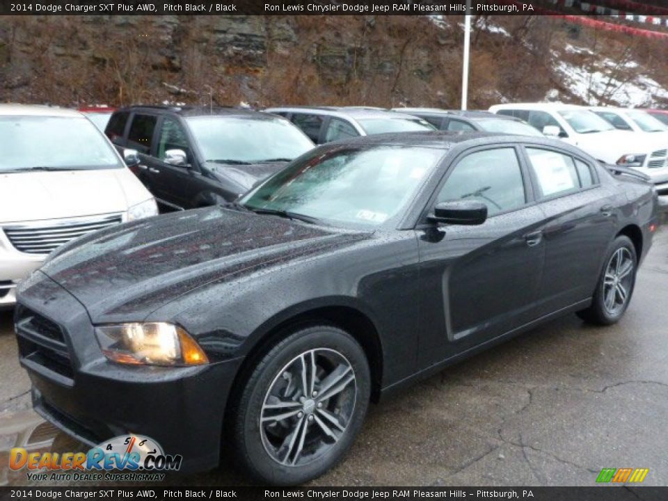 Front 3/4 View of 2014 Dodge Charger SXT Plus AWD Photo #1