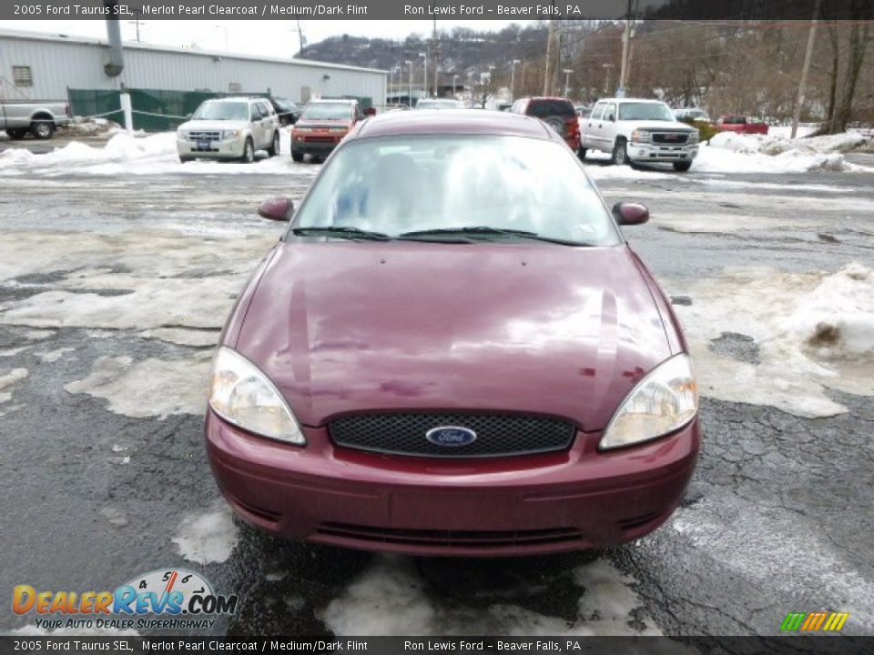 2005 Ford Taurus SEL Merlot Pearl Clearcoat / Medium/Dark Flint Photo #3