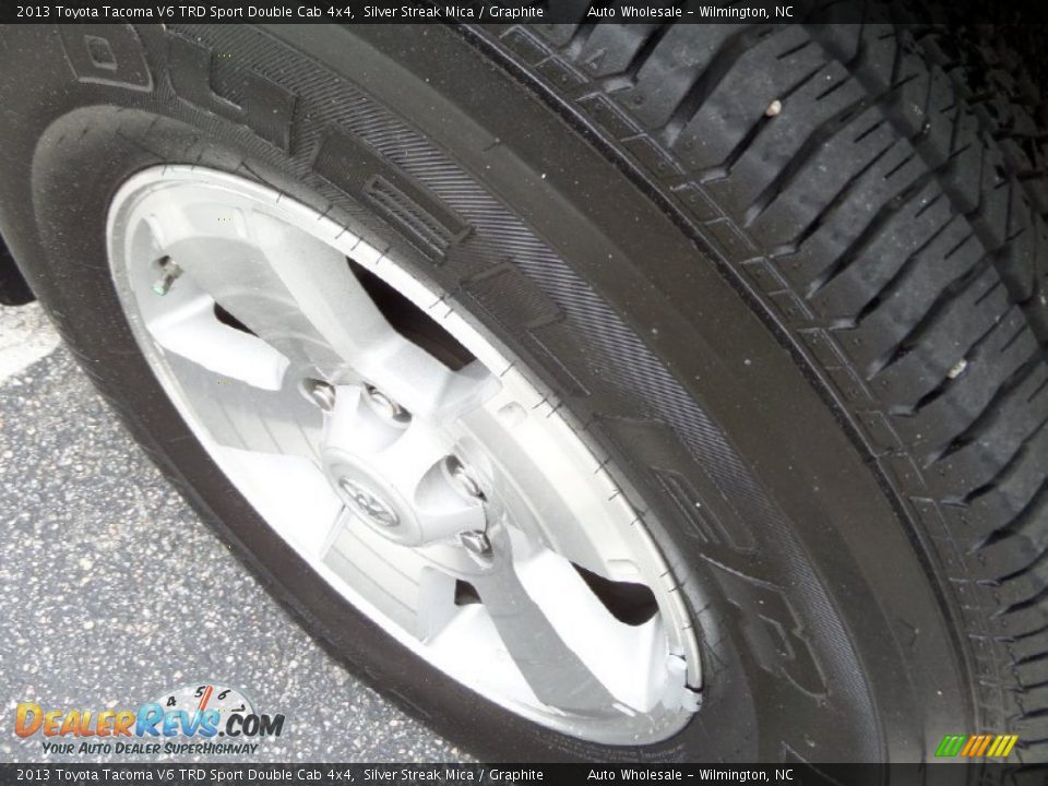 2013 Toyota Tacoma V6 TRD Sport Double Cab 4x4 Silver Streak Mica / Graphite Photo #9