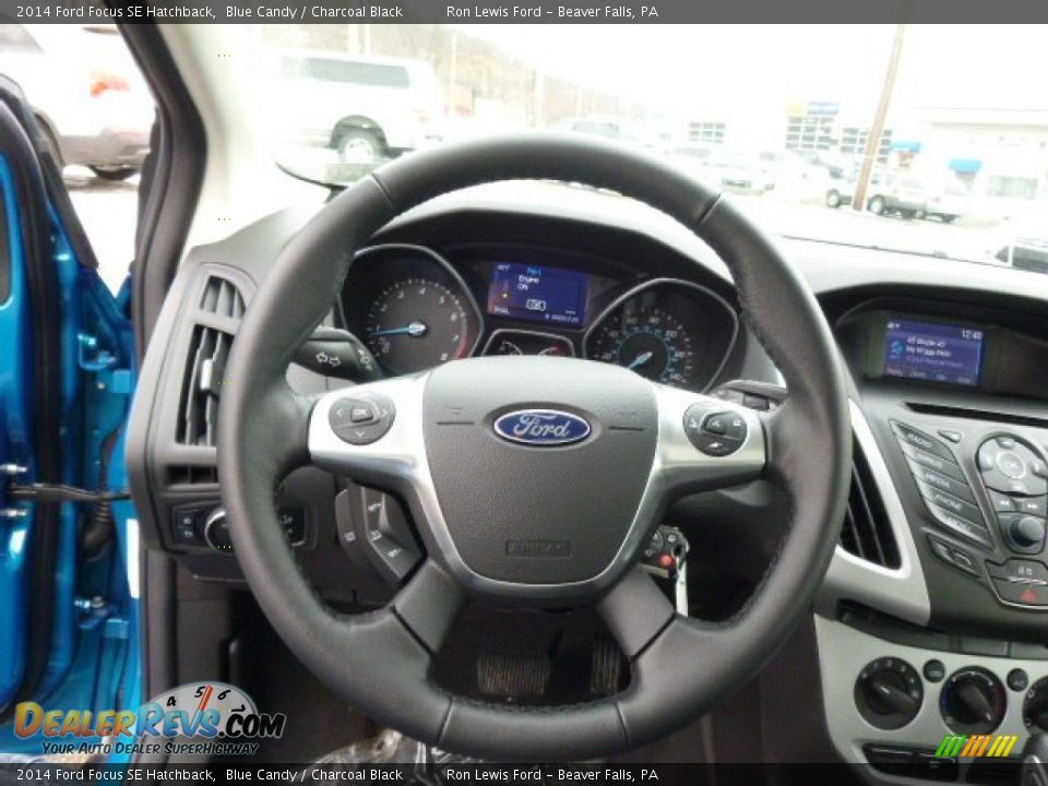 2014 Ford Focus SE Hatchback Blue Candy / Charcoal Black Photo #19