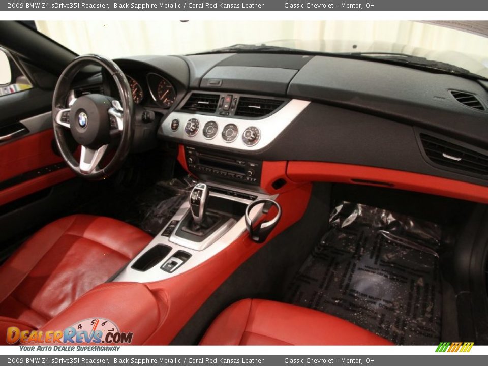 Dashboard of 2009 BMW Z4 sDrive35i Roadster Photo #17