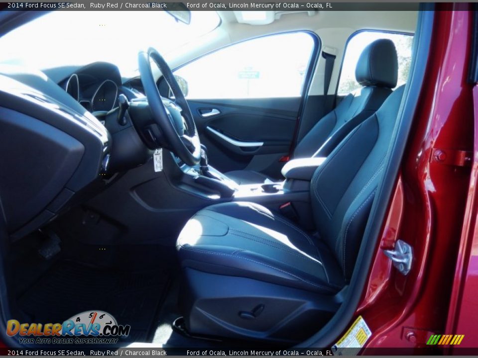 2014 Ford Focus SE Sedan Ruby Red / Charcoal Black Photo #6