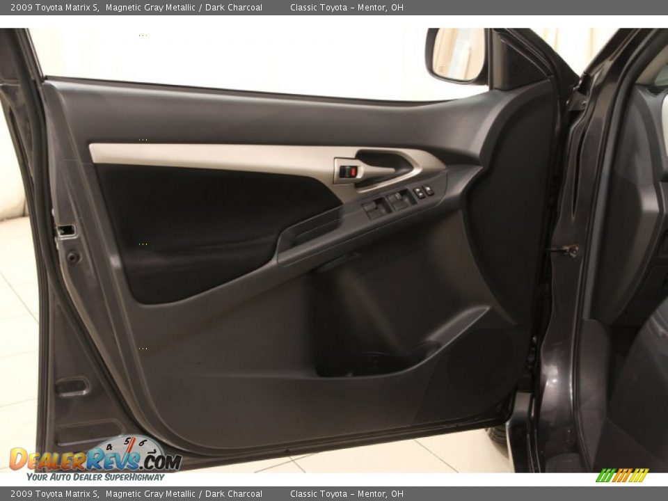 2009 Toyota Matrix S Magnetic Gray Metallic / Dark Charcoal Photo #4