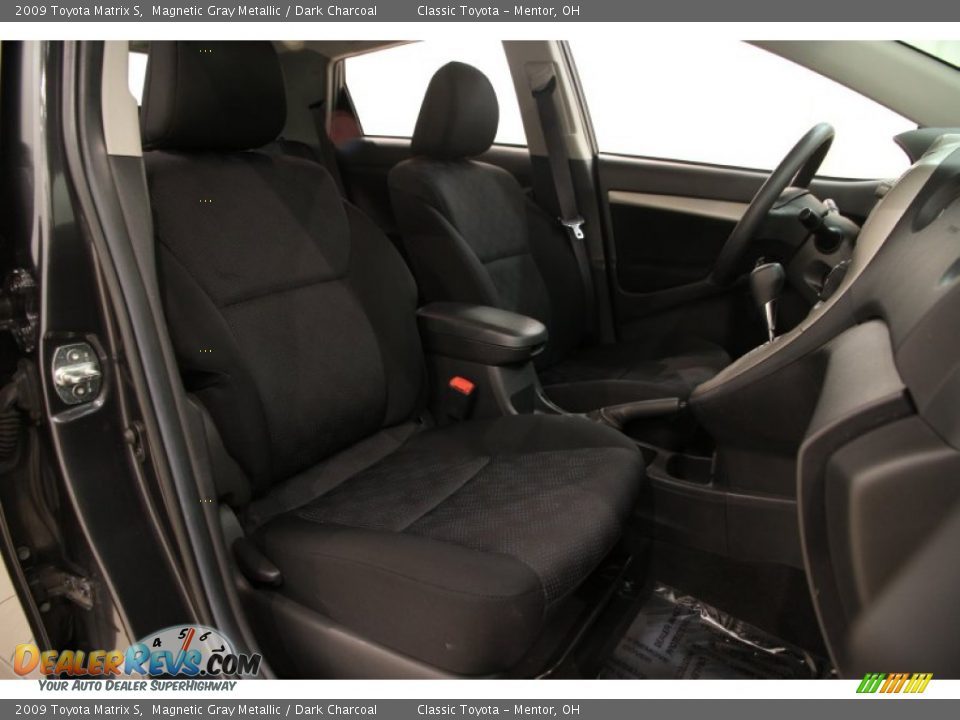 2009 Toyota Matrix S Magnetic Gray Metallic / Dark Charcoal Photo #13