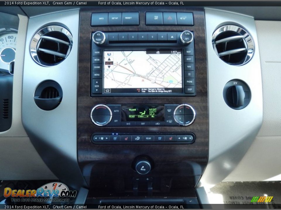 Controls of 2014 Ford Expedition XLT Photo #12