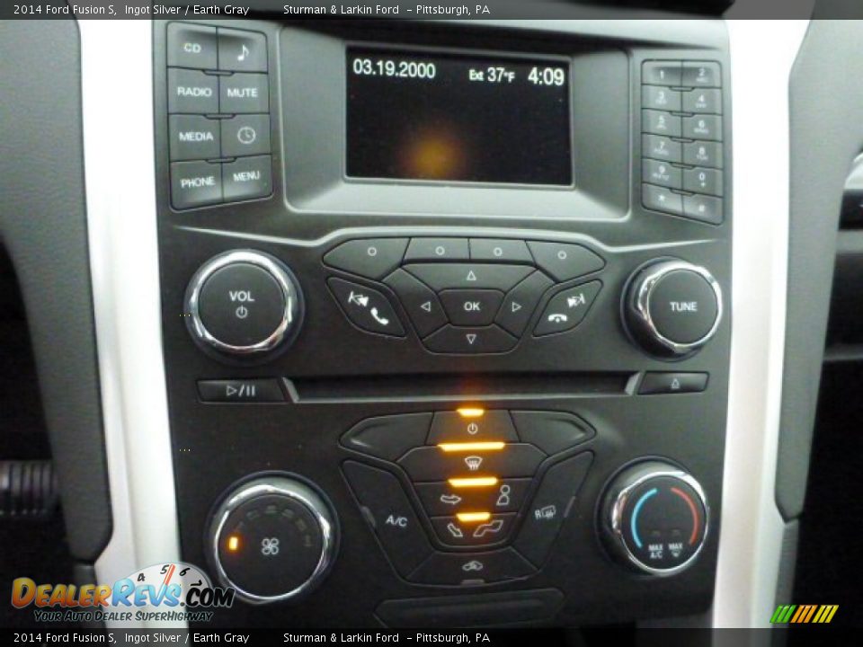 2014 Ford Fusion S Ingot Silver / Earth Gray Photo #13