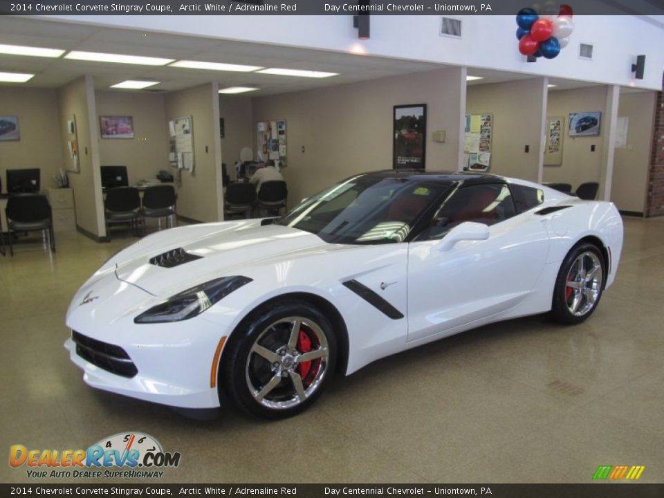 Front 3/4 View of 2014 Chevrolet Corvette Stingray Coupe Photo #1